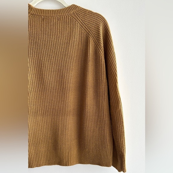 Pink Rose Gold Cable Knit Sweater, Crewneck Sweater, Size Medium - Picture 16 of 16